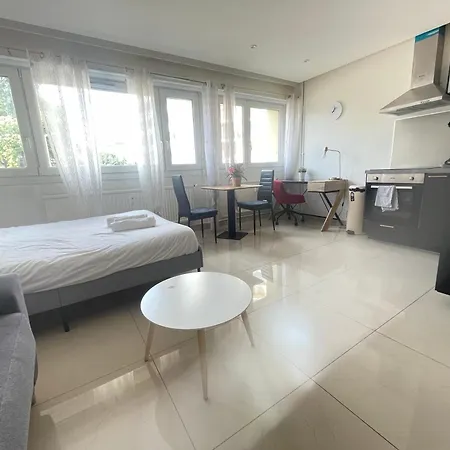 Plantiere - Studio Centre Quartier Queuleu - 2 Personnes * Metz
